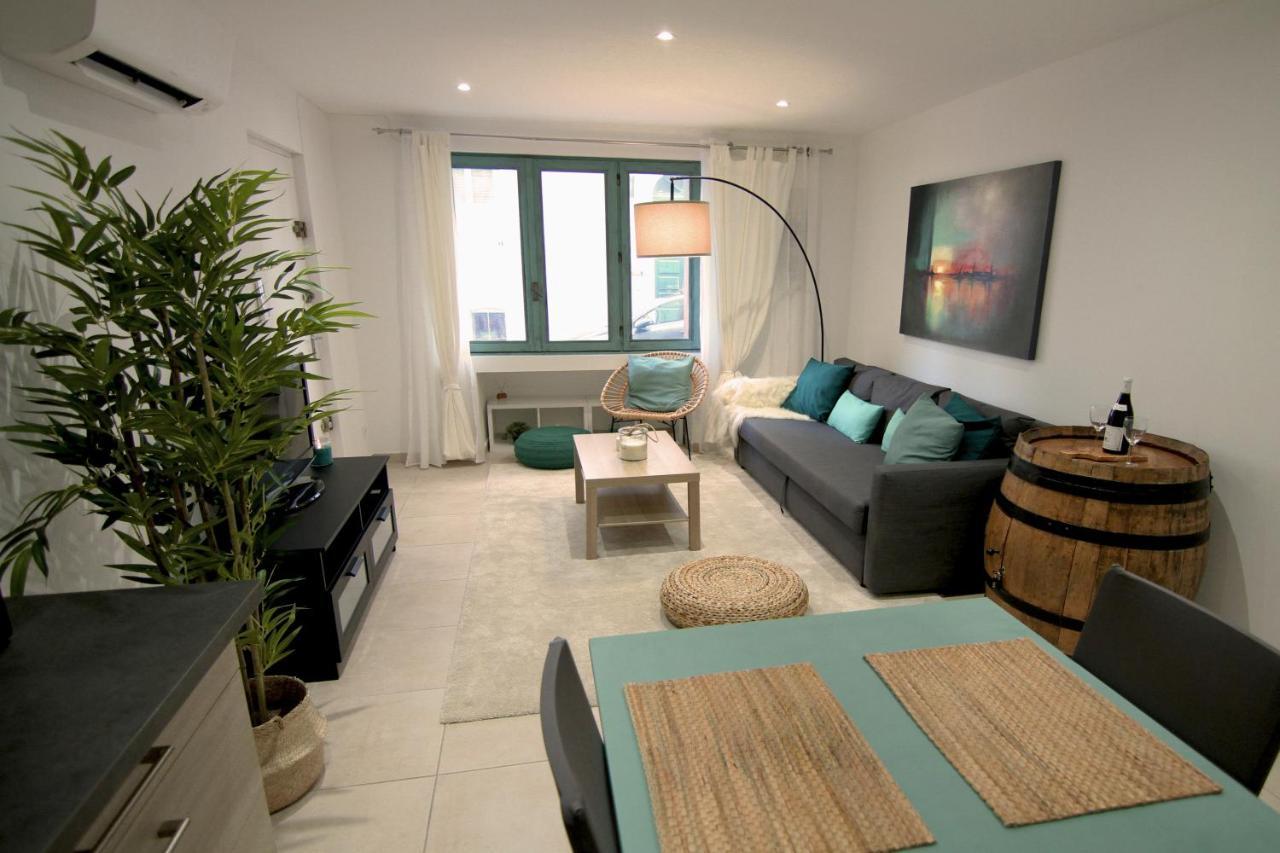 Apartment Right In The Heart Of Sete Sète Exterior foto