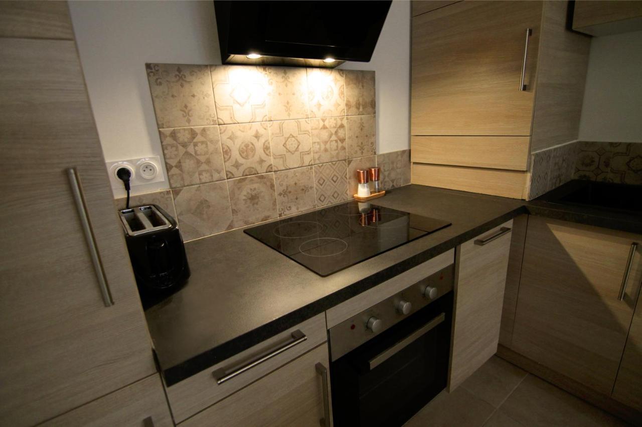 Apartment Right In The Heart Of Sete Sète Exterior foto